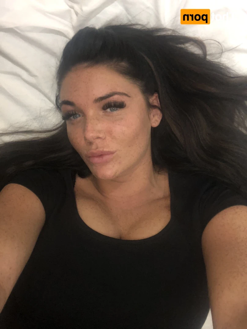 FRECKLES , ASS &amp; 36H NATURAL TITS [ emmaleigh ] Onlyfans leaked photo 13571147 on Hotleaks.tv