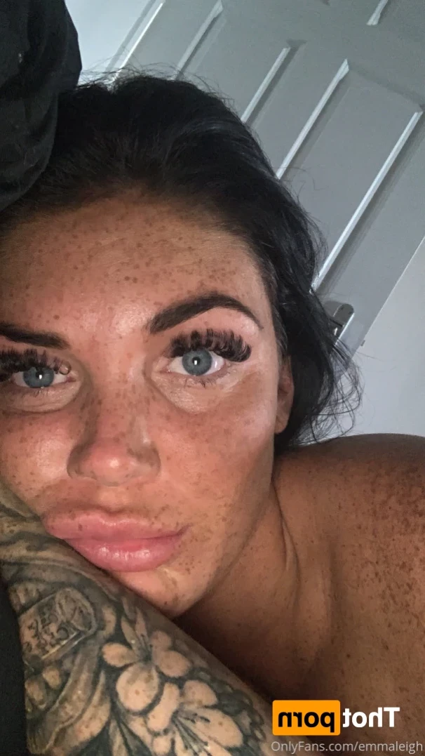 FRECKLES , ASS &amp; 36H NATURAL TITS [ emmaleigh ] Onlyfans leaked photo 13602698 on Hotleaks.tv
