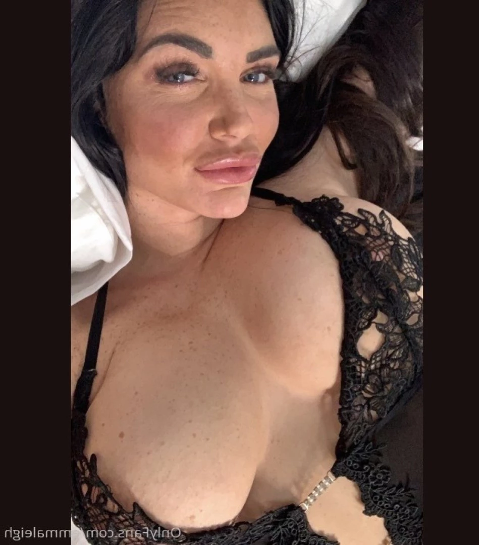 FRECKLES , ASS &amp; 36H NATURAL TITS [ emmaleigh ] Onlyfans leaked photo 13625198 on Hotleaks.tv