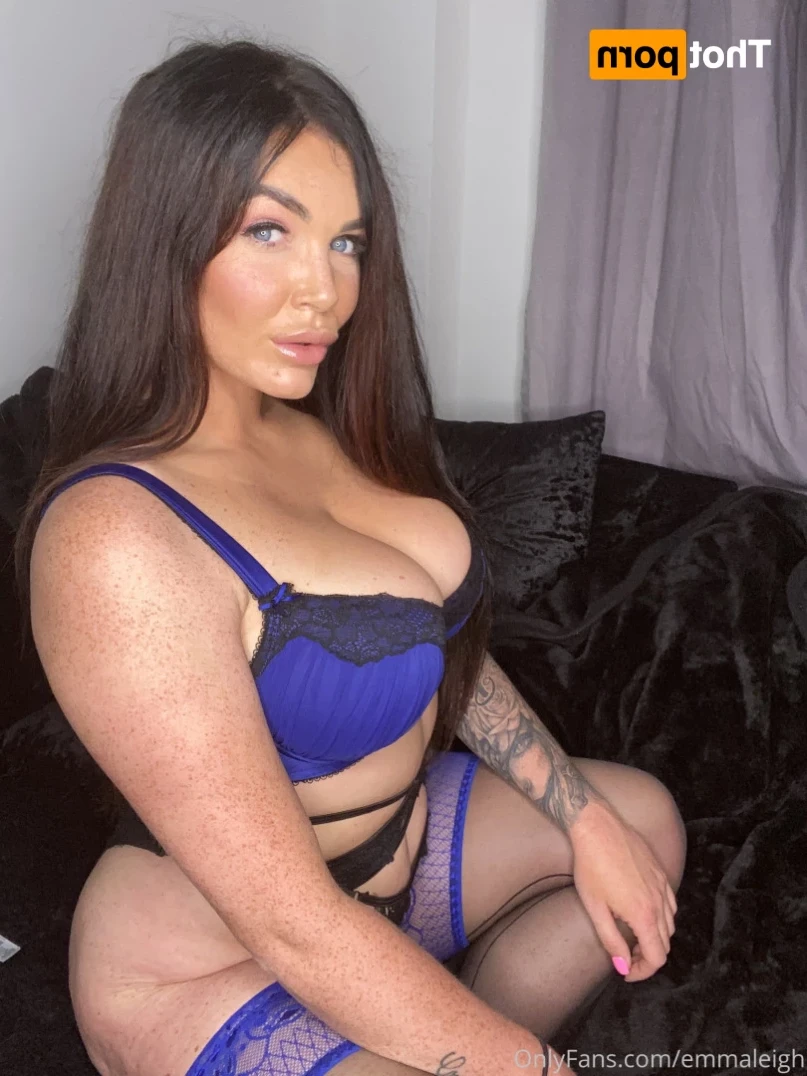 FRECKLES , ASS &amp; 36H NATURAL TITS [ emmaleigh ] Onlyfans leaked photo 14894498 on Hotleaks.tv