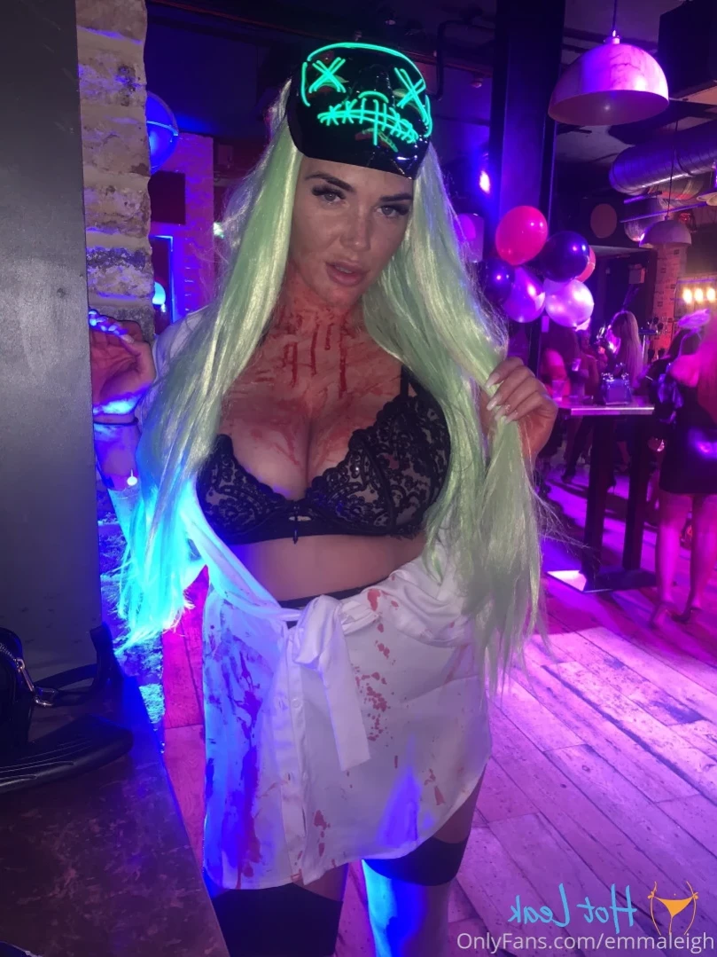 FRECKLES , ASS &amp; 36H NATURAL TITS [ emmaleigh ] Onlyfans leaked photo 15648623 on Hotleaks.tv