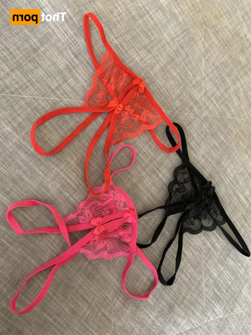 💖𝙃𝙤𝙧𝙣𝙮 𝙇𝙞𝙩𝙩𝙡𝙚 𝙃𝙤𝙪𝙨𝙚𝙬𝙞𝙛𝙚💖 [ emmyx_rose ] Onlyfans leaked photo 12843240 on Hotleaks.tv