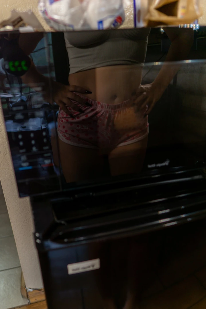Evie [ evelynpiers ] Onlyfans leaked photo 12590046 on Hotleaks.tv