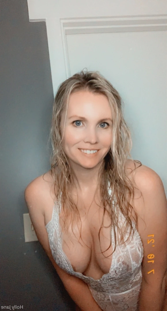 Holly Jane [ hollyjaneloves69 ] Onlyfans leaked photo 16108419 on Hotleaks.tv