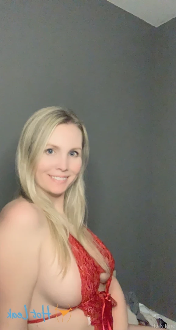 Holly Jane [ hollyjaneloves69 ] Onlyfans leaked photo 16495724 on Hotleaks.tv
