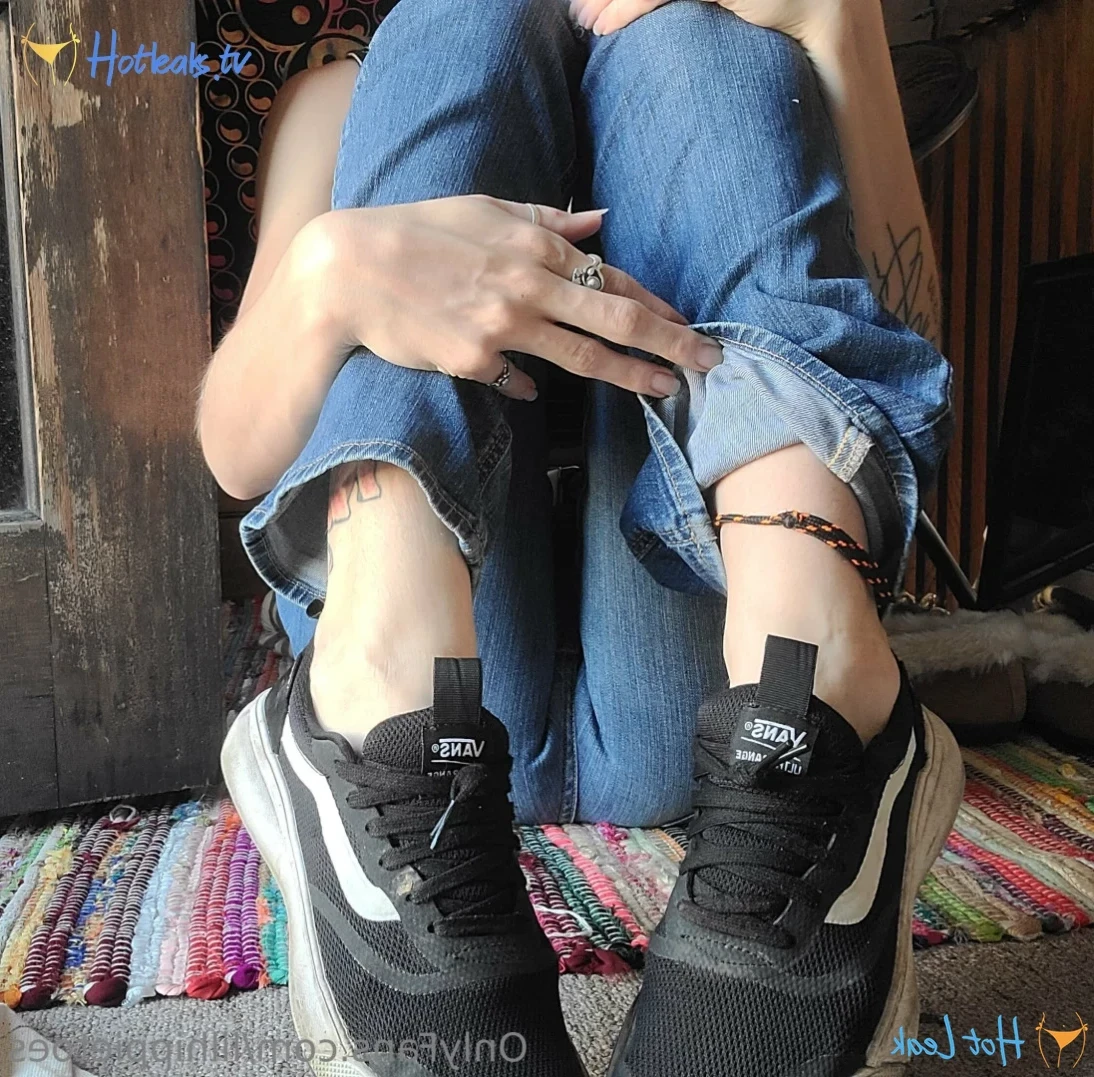 Shyla [ lilhippietoes ] Onlyfans leaked photo 11967921 on Hotleaks.tv