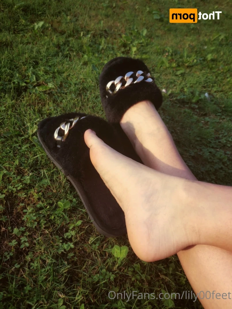 Lady Lily [ lily00feet ] Onlyfans leaked photo 13472235 on Hotleaks.tv