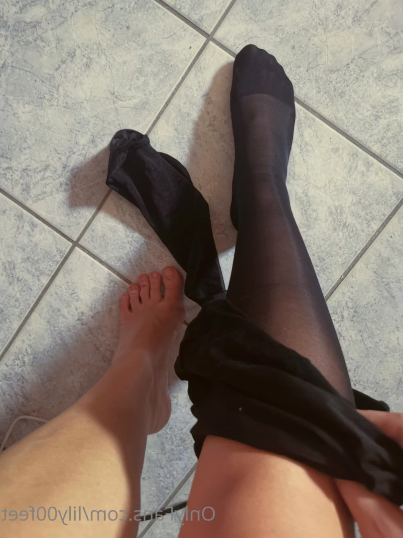Lady Lily [ lily00feet ] Onlyfans leaked photo 13490250 on Hotleaks.tv
