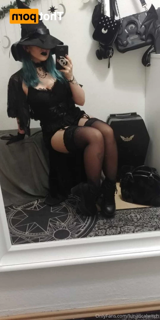 lunaticalwitch Onlyfans leaked photo 11313572 on Hotleaks.tv