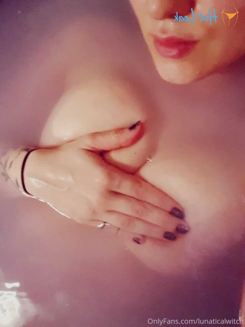 lunaticalwitch Onlyfans leaked photo 12272779 on Hotleaks.tv
