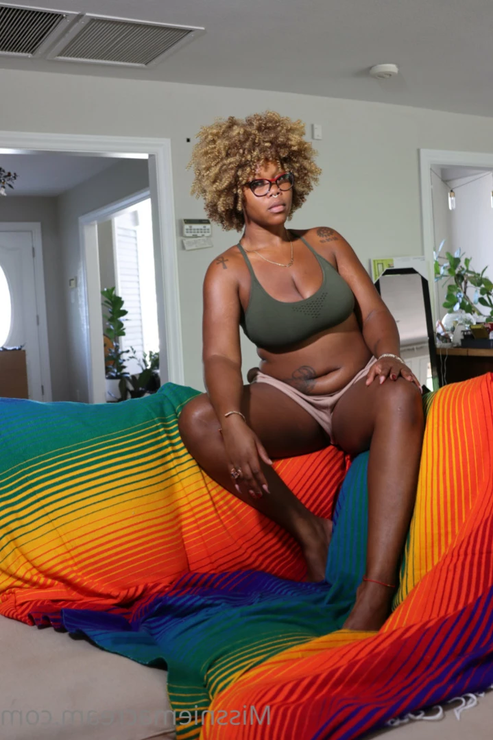 𝓐𝓷𝓪𝓵 𝓠𝓾𝓮𝓮𝓷 [ missniemacream ] Onlyfans leaked photo 12849737 on Hotleaks.tv