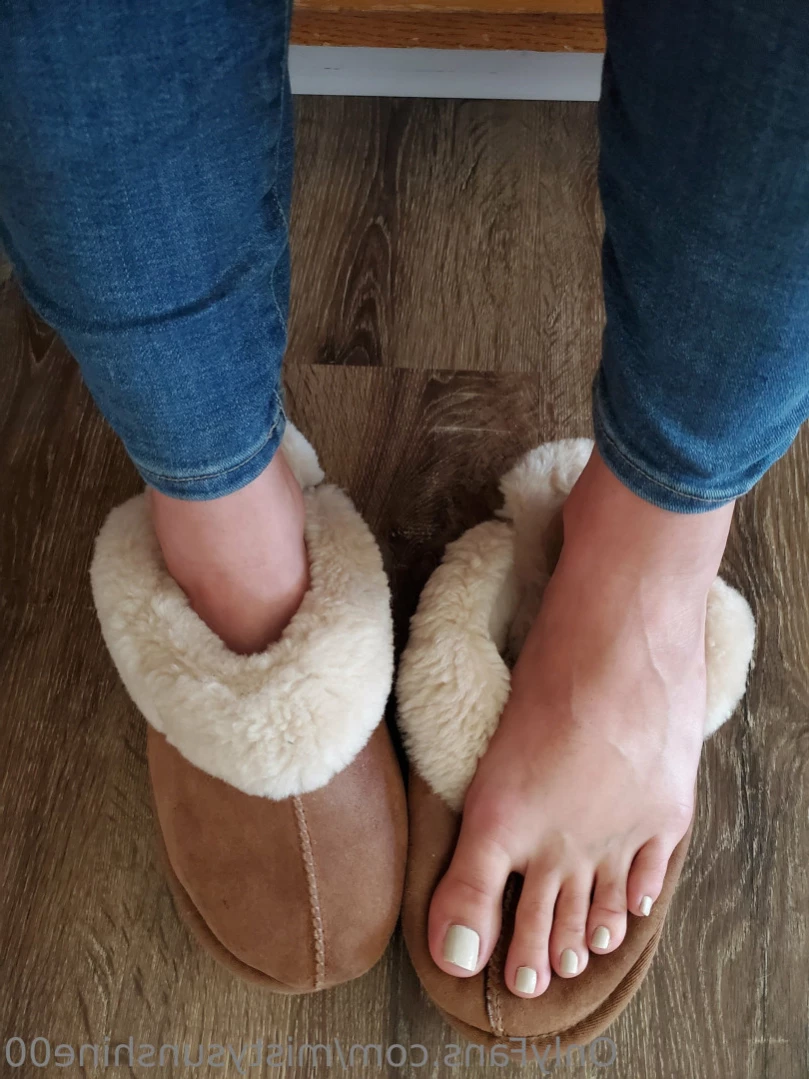 Giantess Misty [ mistysunshine00 ] Onlyfans leaked photo 11978764 on Hotleaks.tv