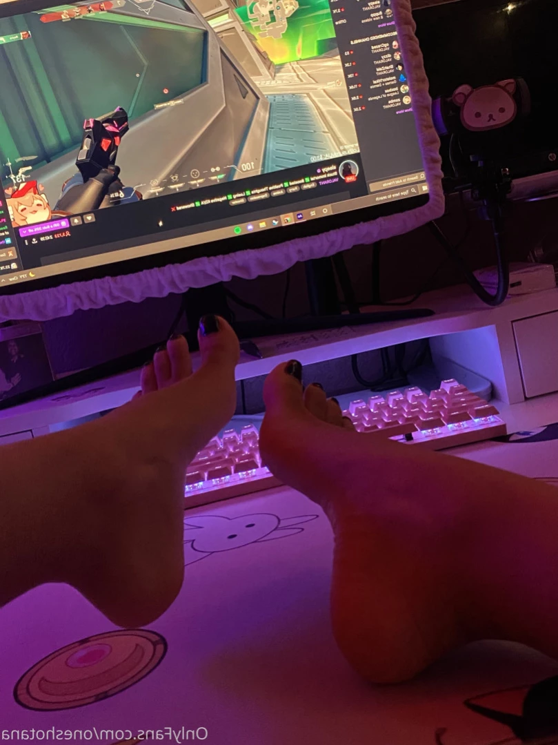 𝕬𝖓𝖆 [ oneshotana ] Onlyfans leaked photo 11767427 on Hotleaks.tv
