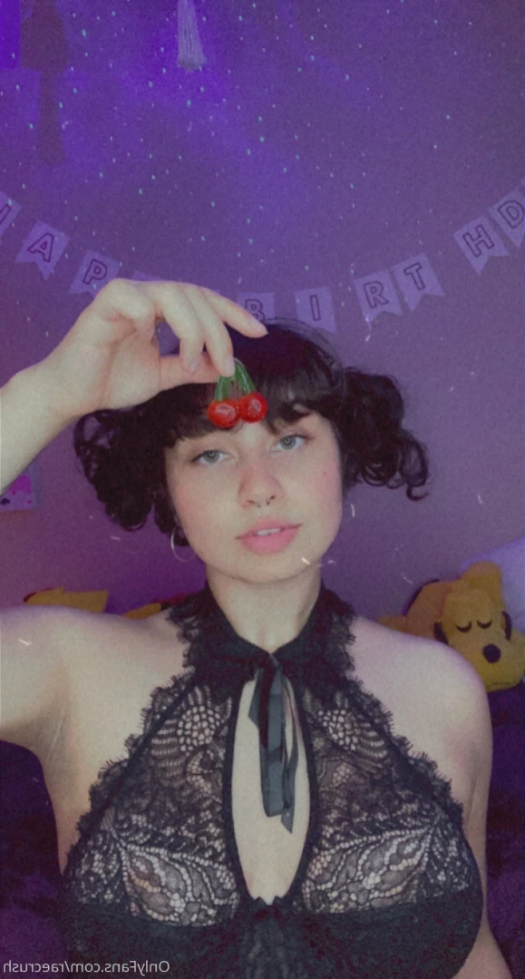 rae [ raecrush ] Onlyfans leaked photo 12437318 on Hotleaks.tv