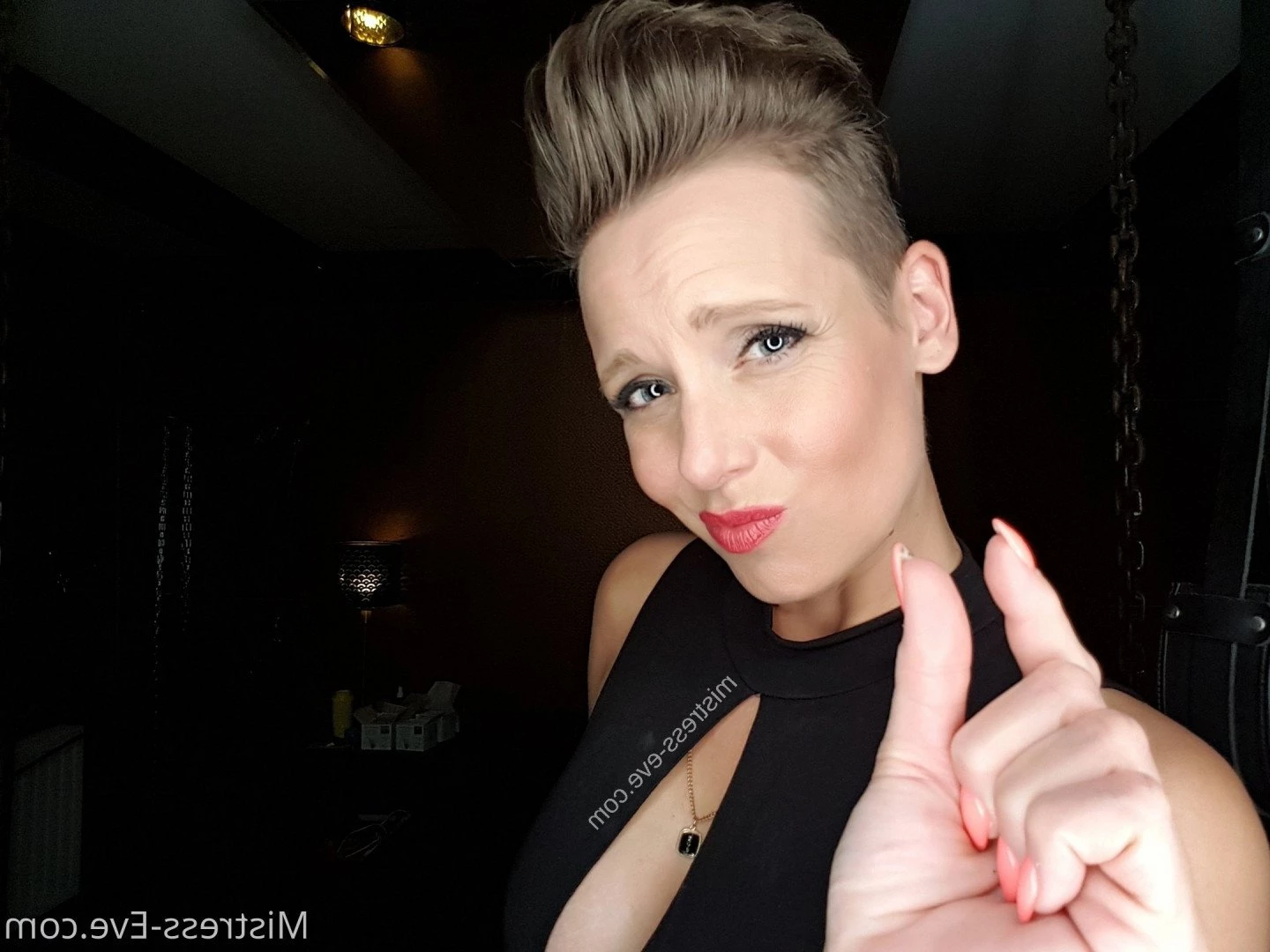 Mistress Eve [ mistress-eve ] Onlyfans leaked photo 822834 on Hotleaks.tv
