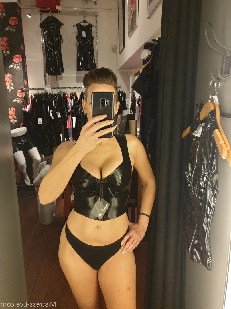 Mistress Eve [ mistress-eve ] Onlyfans leaked photo 822874 on Hotleaks.tv