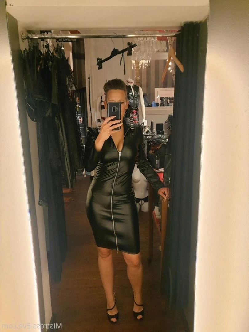 Mistress Eve [ mistress-eve ] Onlyfans leaked photo 822938 on Hotleaks.tv