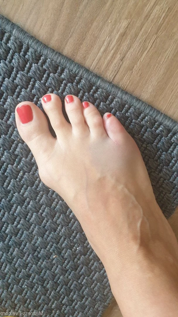 Mistress Eve [ mistress-eve ] Onlyfans leaked photo 822991 on Hotleaks.tv