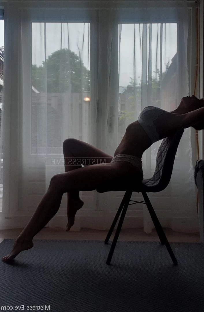 Mistress Eve [ mistress-eve ] Onlyfans leaked photo 823095 on Hotleaks.tv