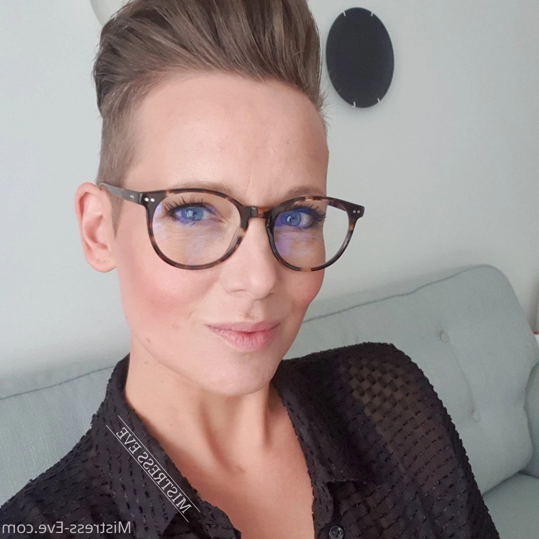 Mistress Eve [ mistress-eve ] Onlyfans leaked photo 823139 on Hotleaks.tv
