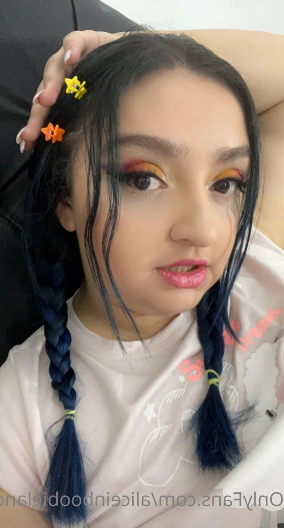aliceinboobieland Onlyfans leaked photo 14132113 on Hotleaks.tv