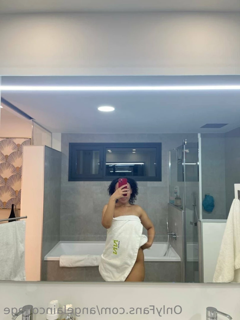 Angela [ angelaincollege ] Onlyfans leaked photo 16248132 on Hotleaks.tv