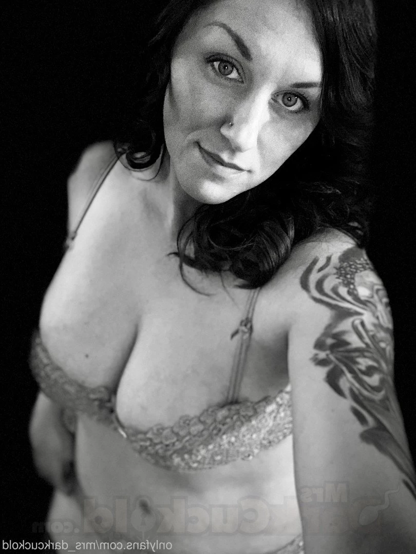 MrsDarkCuckold [ mrs_darkcuckold ] Onlyfans leaked photo 845551 on Hotleaks.tv