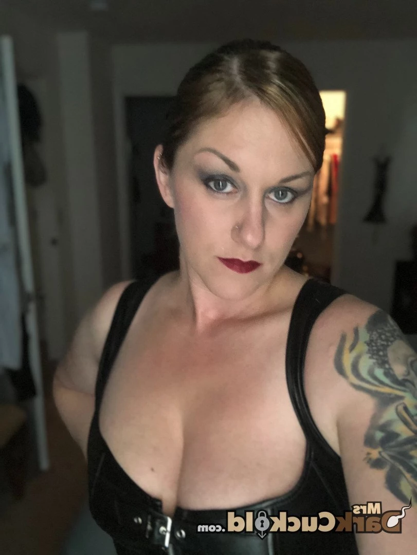 MrsDarkCuckold [ mrs_darkcuckold ] Onlyfans leaked photo 845653 on Hotleaks.tv