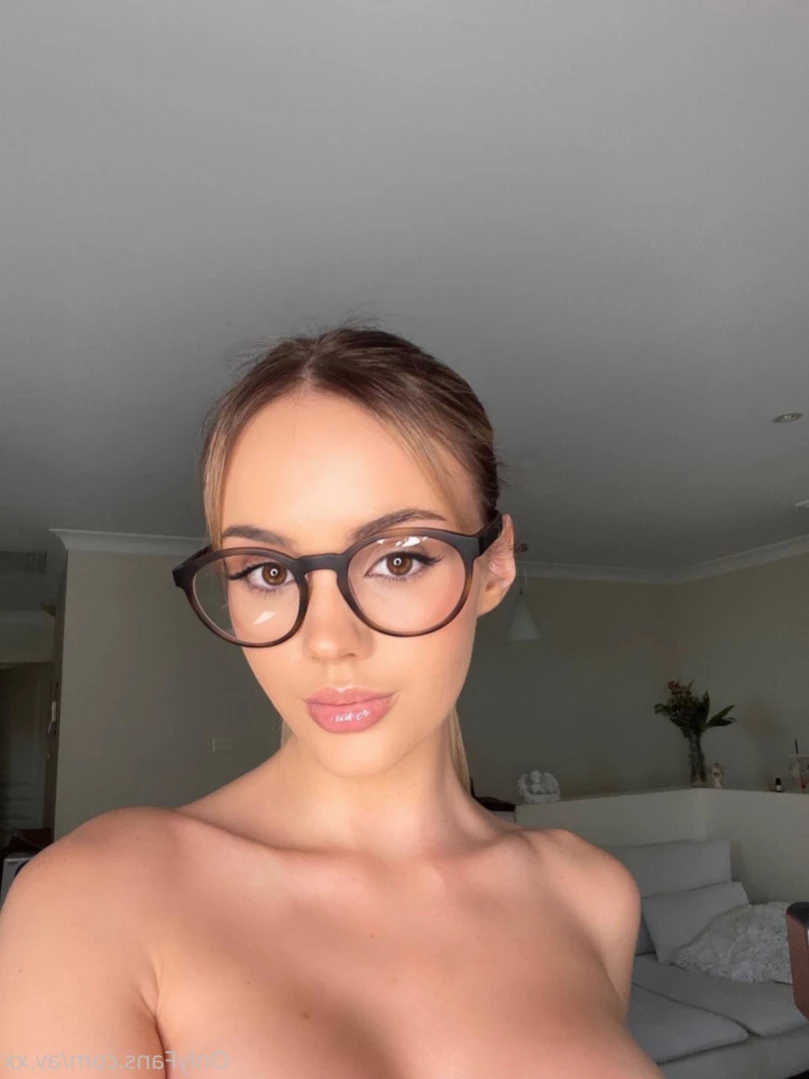 AM [ av.xx ] Onlyfans leaked photo 11728184 on Hotleaks.tv