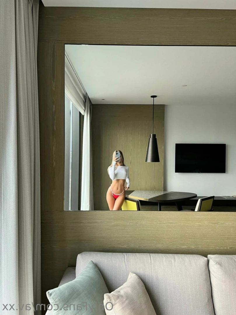 AM [ av.xx ] Onlyfans leaked photo 12408495 on Hotleaks.tv