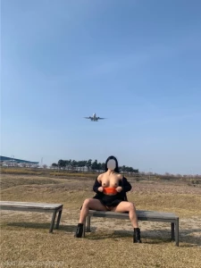 871881