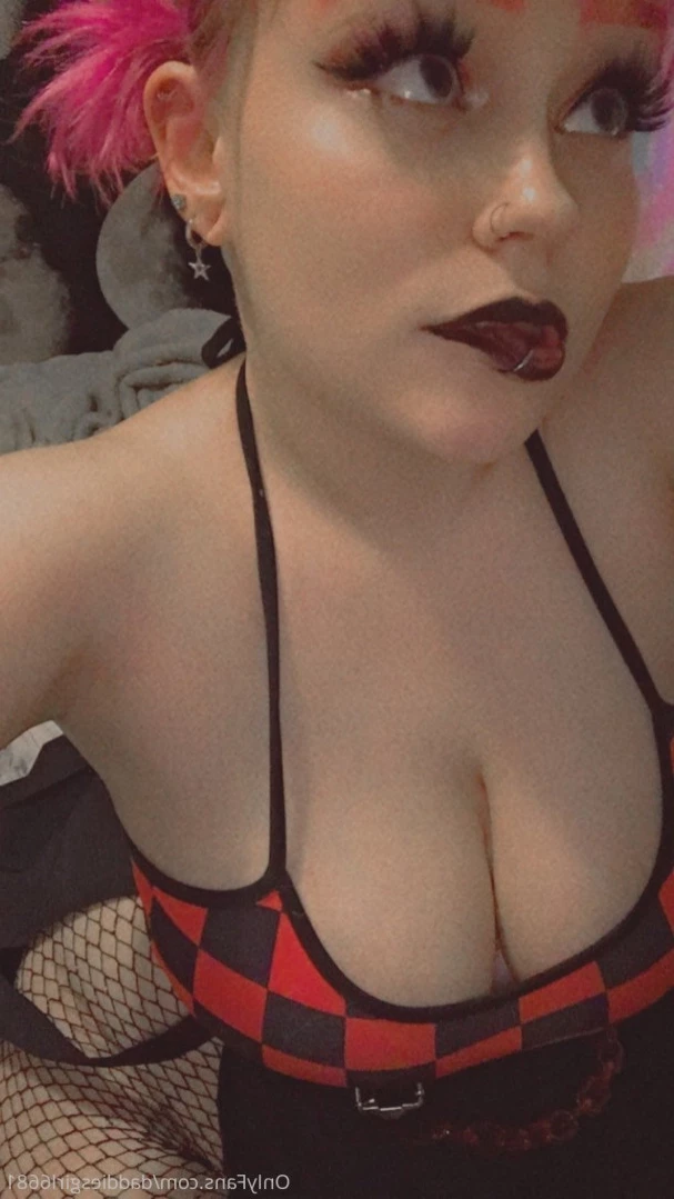 MandyBeelzebub [ daddiesgirl6681 ] Onlyfans leaked photo 12003095 on Hotleaks.tv