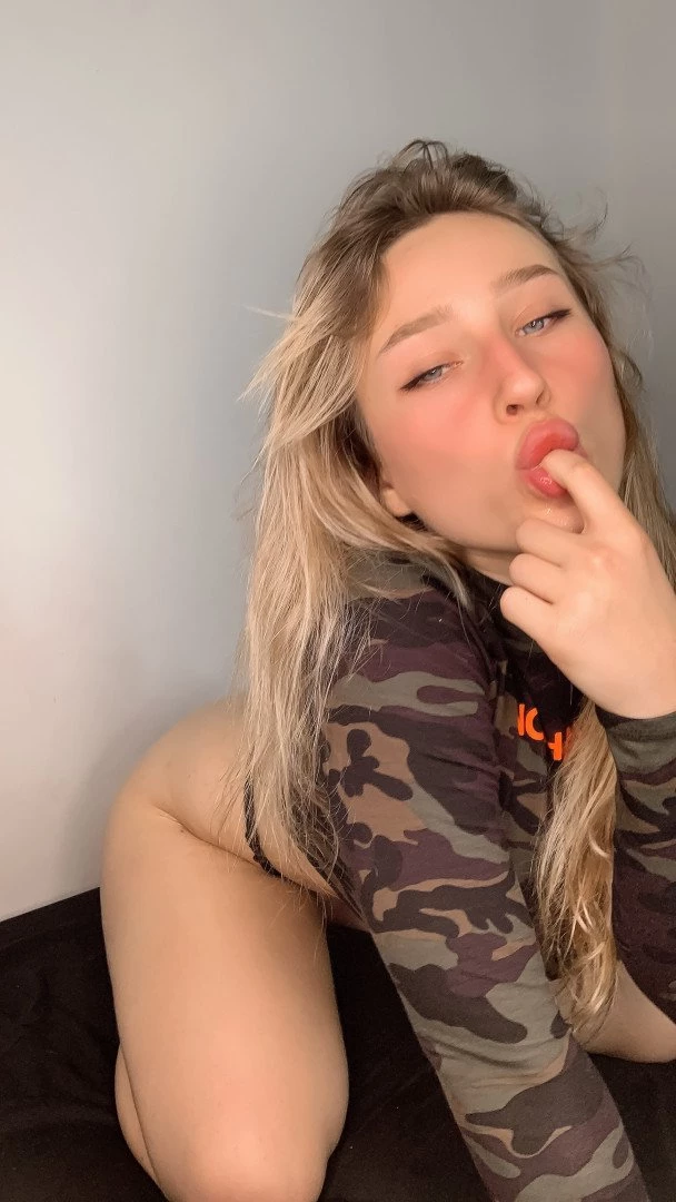 Gun Waifu [ nataliafadeev ] Onlyfans leaked photo 878165 on Hotleaks.tv