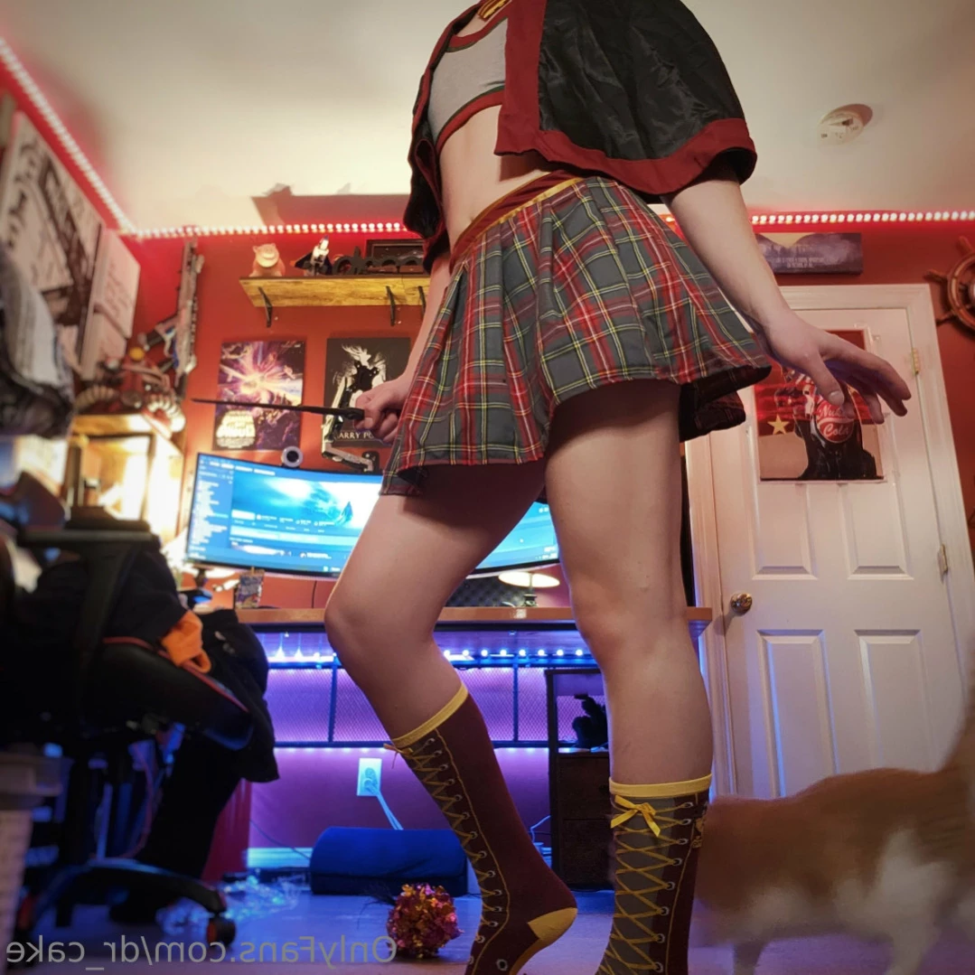DR Cake [ dr_cake ] Onlyfans leaked photo 11902215 on Hotleaks.tv