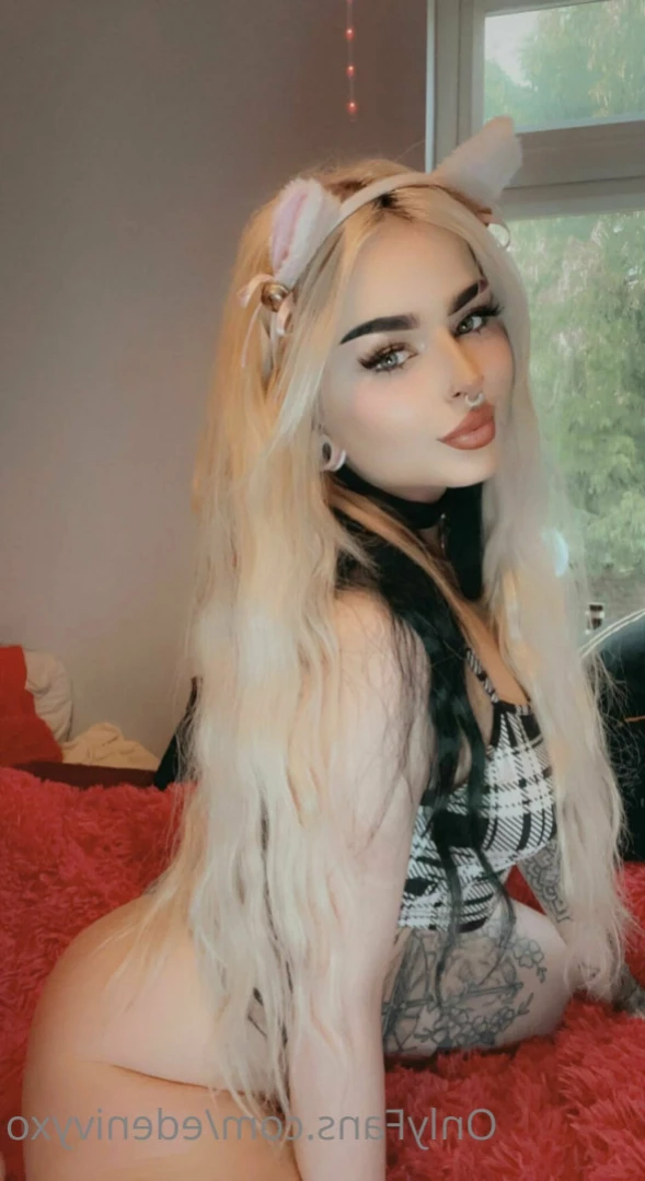 🌿✧ 𝑬𝒅𝒆𝒏 ✧🌿 [ edenxivy ] Onlyfans leaked photo 11904318 on Hotleaks.tv