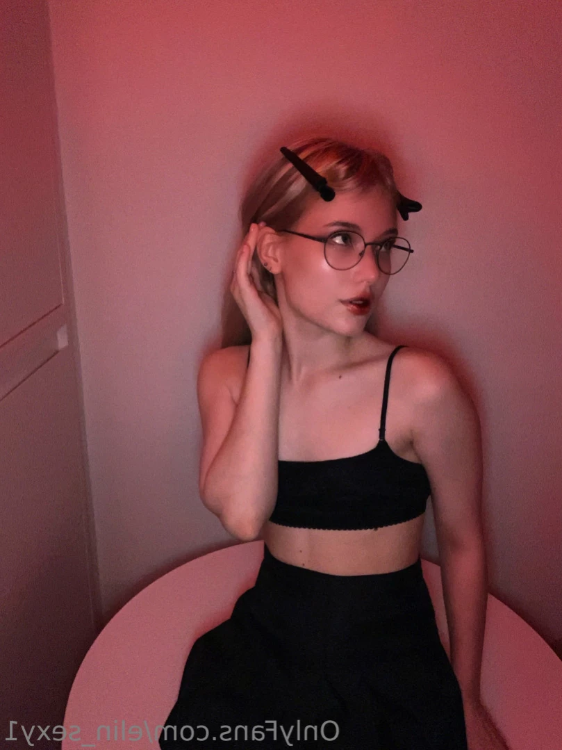 🌷Elin VIP🌷18 y.o. PETITE virgin🍓 [ elin_sexy1 ] Onlyfans leaked photo 15850259 on Hotleaks.tv