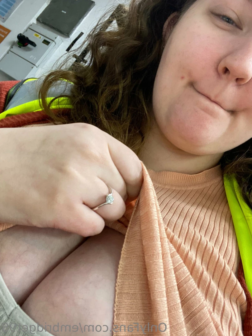 Emi [ embridget98 ] Onlyfans leaked photo 13446765 on Hotleaks.tv
