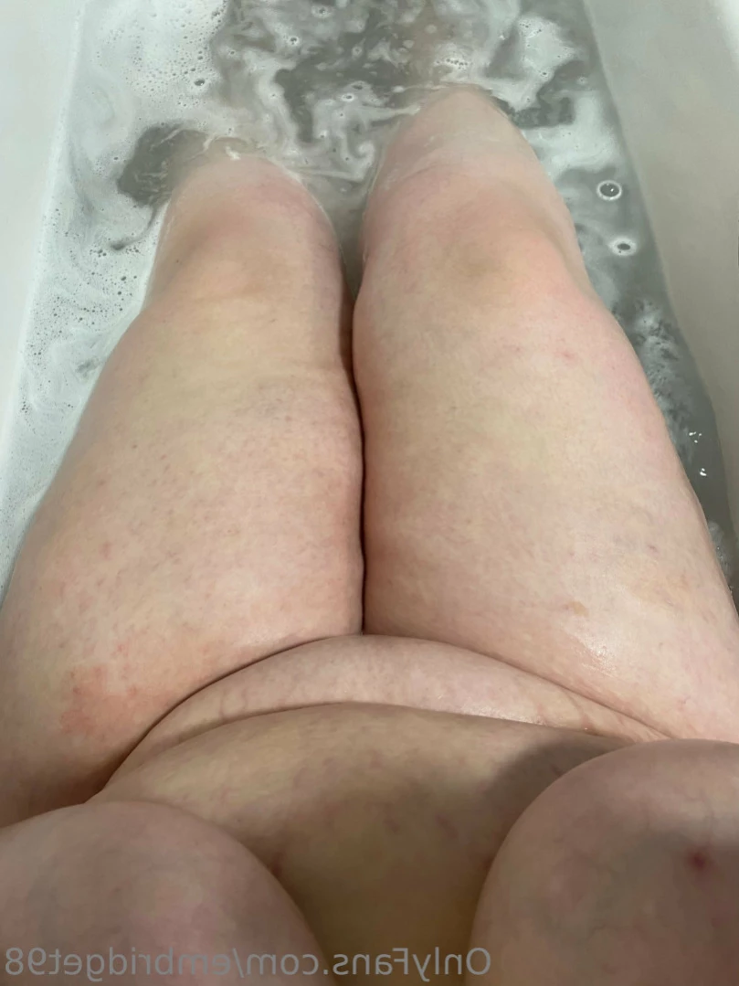 Emi [ embridget98 ] Onlyfans leaked photo 14483385 on Hotleaks.tv