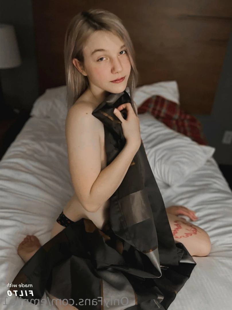 e.girl [ emnile1 ] Onlyfans leaked photo 13114056 on Hotleaks.tv