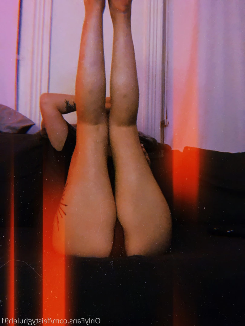 Jeune Fille Vulgaire [ feistyghuleh91 ] Onlyfans leaked photo 12293264 on Hotleaks.tv