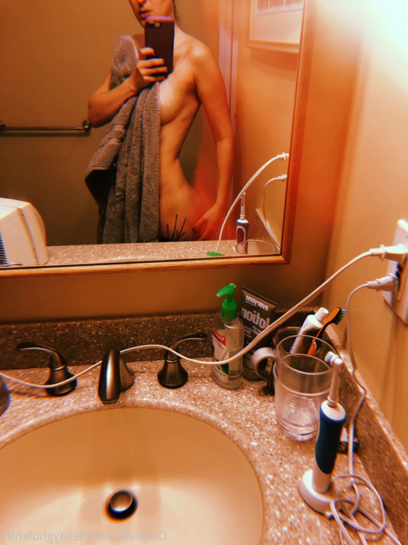 Jeune Fille Vulgaire [ feistyghuleh91 ] Onlyfans leaked photo 12991594 on Hotleaks.tv
