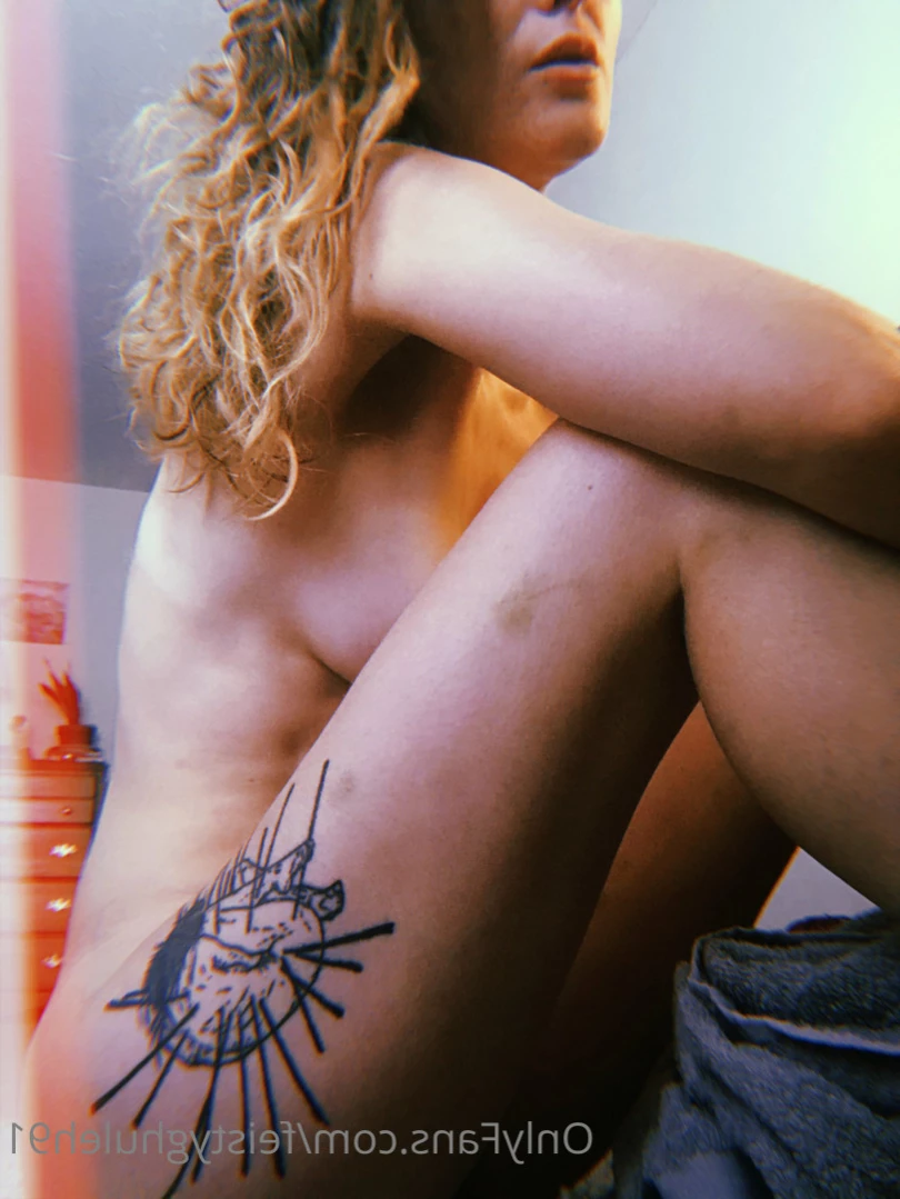 Jeune Fille Vulgaire [ feistyghuleh91 ] Onlyfans leaked photo 13875131 on Hotleaks.tv