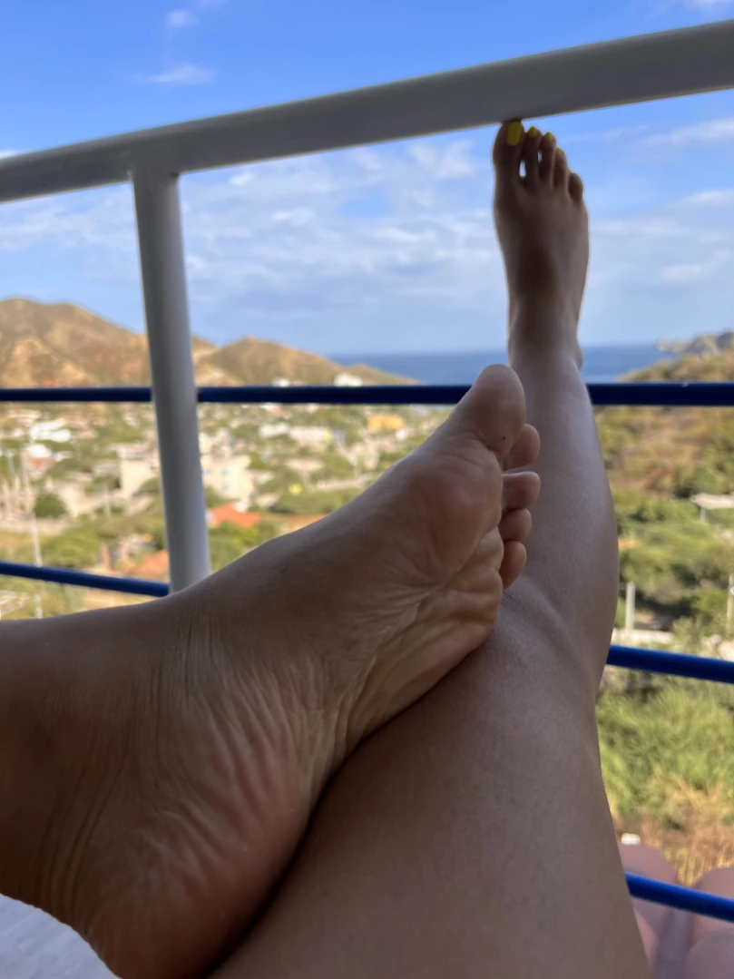 𝑮𝒊𝒂 𝑺𝒂𝒖𝒗𝒂𝒈𝒆 FETISH QUEEN⛓🦶🏼🍒 [ gia_sauvage ] Onlyfans leaked photo 13627762 on Hotleaks.tv