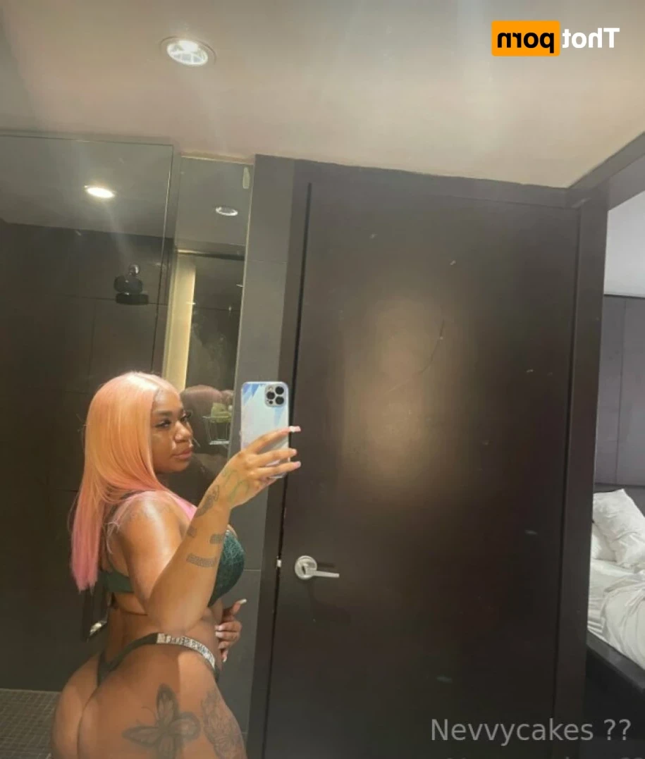nevvycakes 🥵 sexting [ nevvycakes ] Onlyfans leaked photo 11920723 on Hotleaks.tv