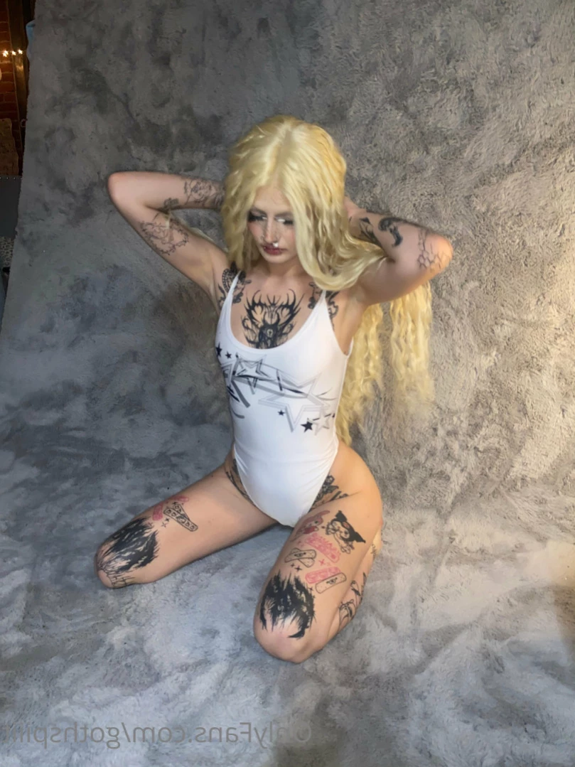 Goth Spit [ gothspiiit ] Onlyfans leaked photo 11519133 on Hotleaks.tv