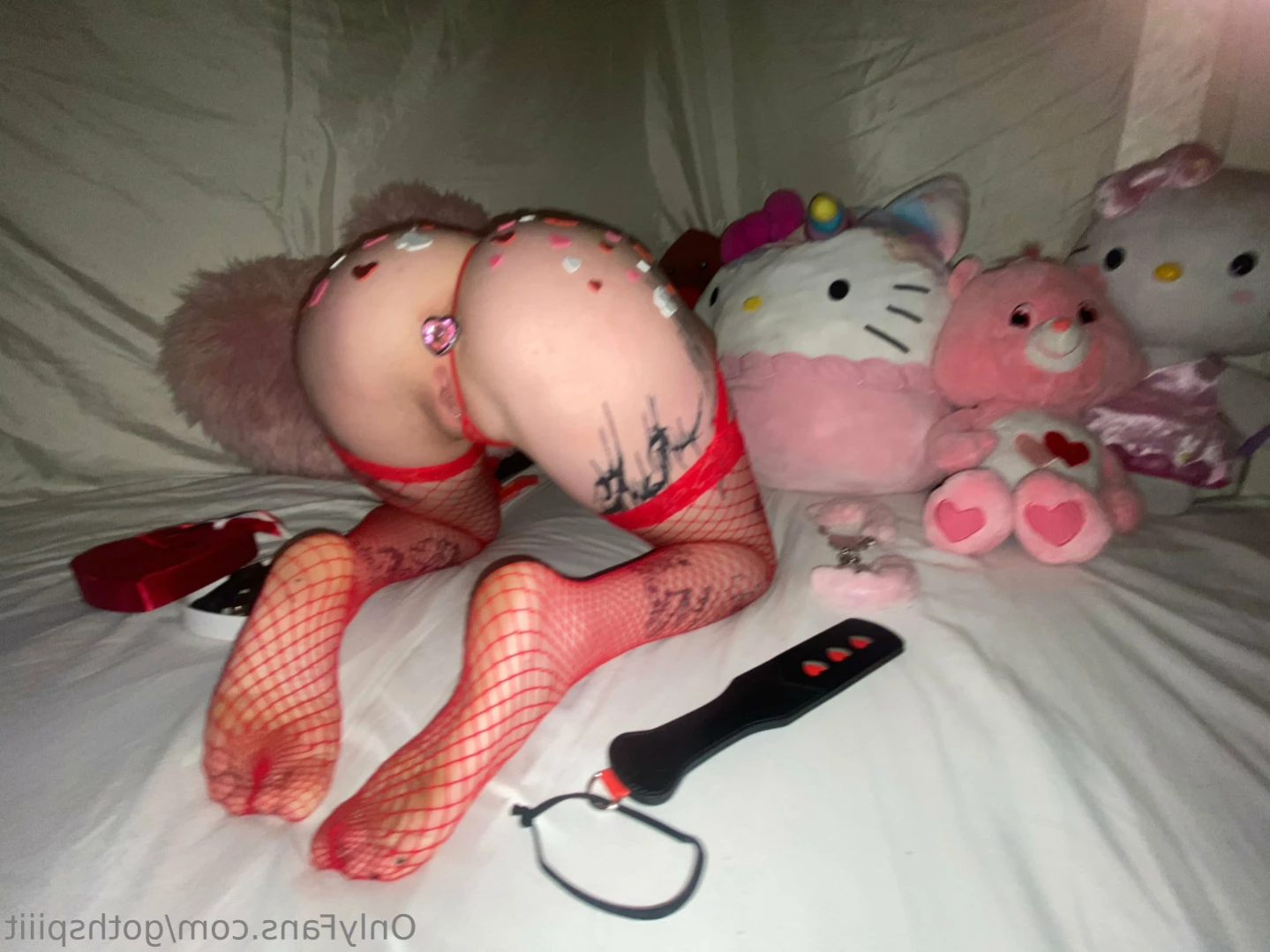 Goth Spit [ gothspiiit ] Onlyfans leaked photo 11519340 on Hotleaks.tv