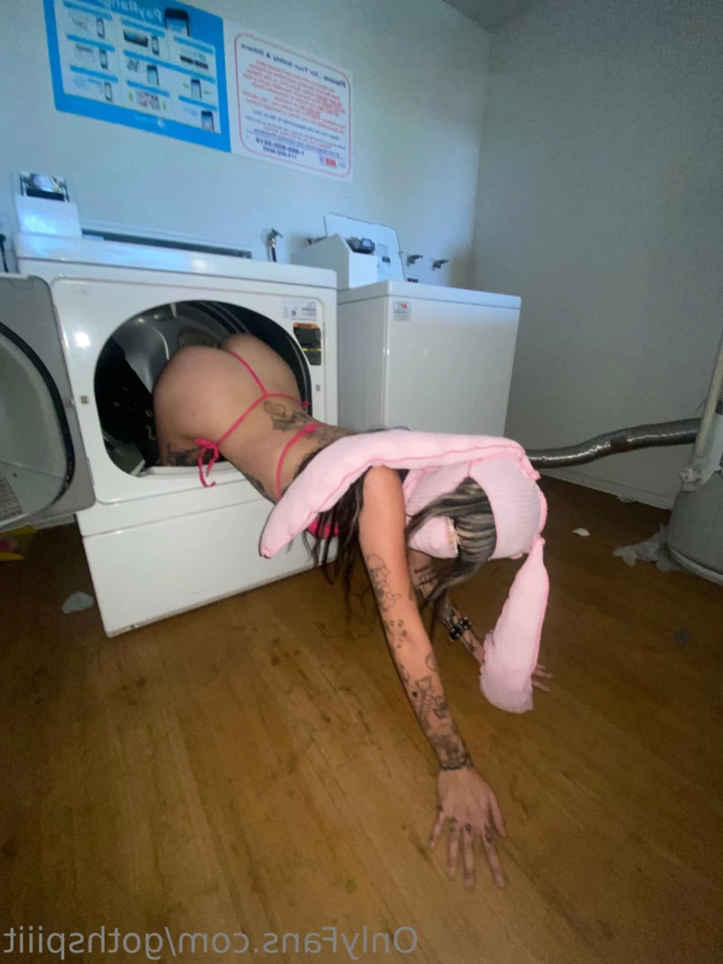 Goth Spit [ gothspiiit ] Onlyfans leaked photo 15252910 on Hotleaks.tv