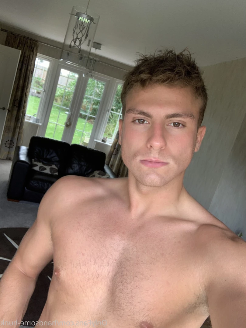 Handsome Hunk [ handsome-hunk ] Onlyfans leaked photo 15209016 on Hotleaks.tv