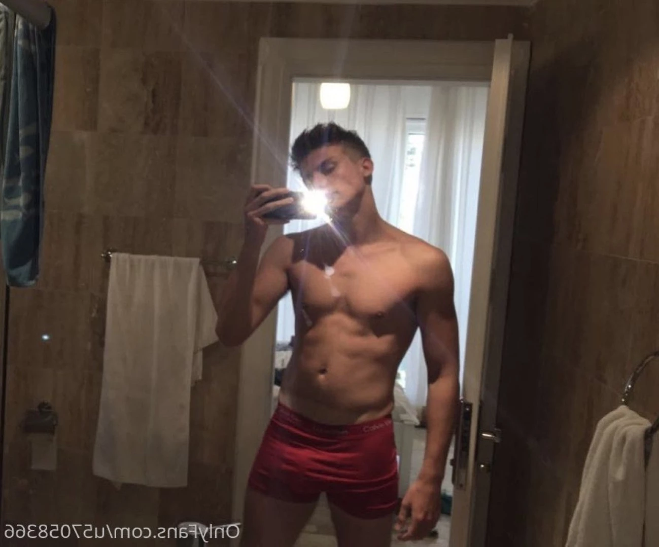 Handsome Hunk [ handsome-hunk ] Onlyfans leaked photo 16182166 on Hotleaks.tv