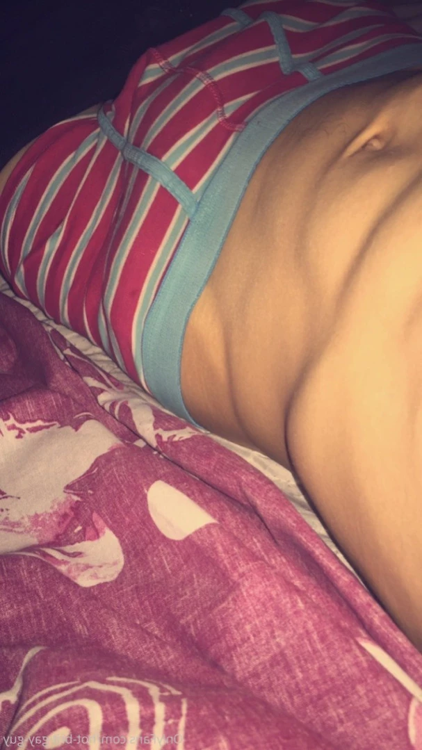 Hung-Brit-Uk [ hot-brit-gay-guy ] Onlyfans leaked photo 13611780 on Hotleaks.tv